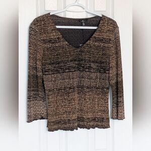 NWT Jules & Leopold Women's (Size M) V-Neck Top With Scalloped Hem and Sleeves